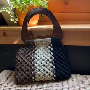 Vintage Crochet Bag Wood Handle